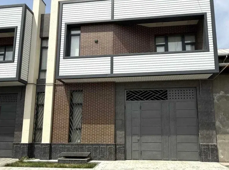 Sotiladi 7 xonali hovli uy, 4.7 sotix — Sergeli tumani