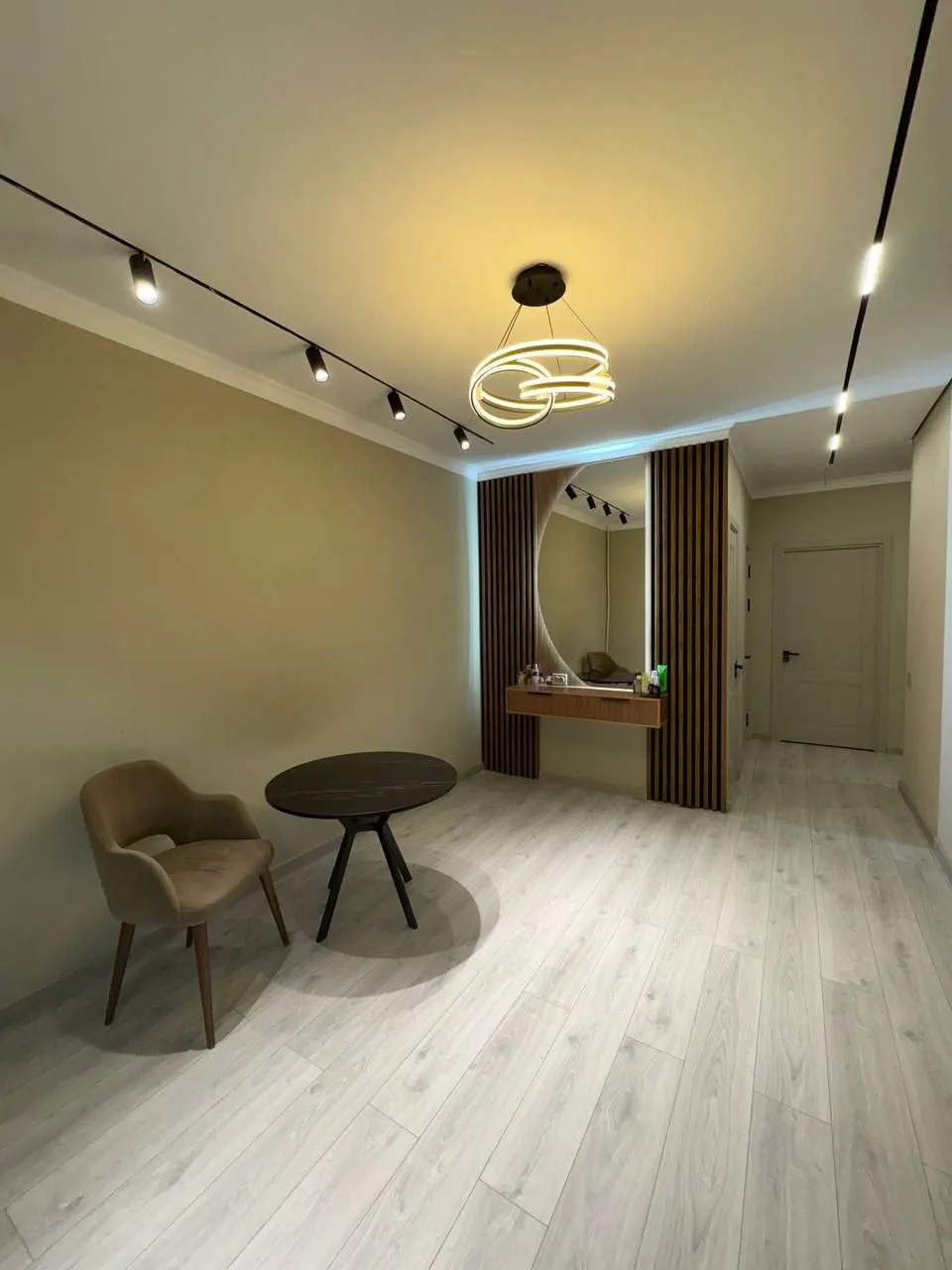 Sotiladi 3 xonali kvartira, 76 m², 1/5 qavat — Yunusobod tumani