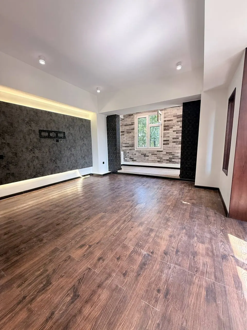 Сотилади 2 хонали квартира, 70 м², 4/9 қават — Миробод тумани