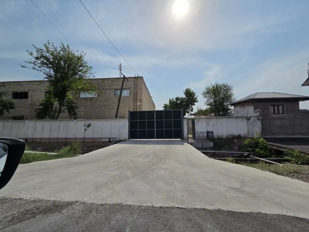 Ижарага берилади тижорат биноси, 1000 м², 1/1 қават — Сирдарё тумани