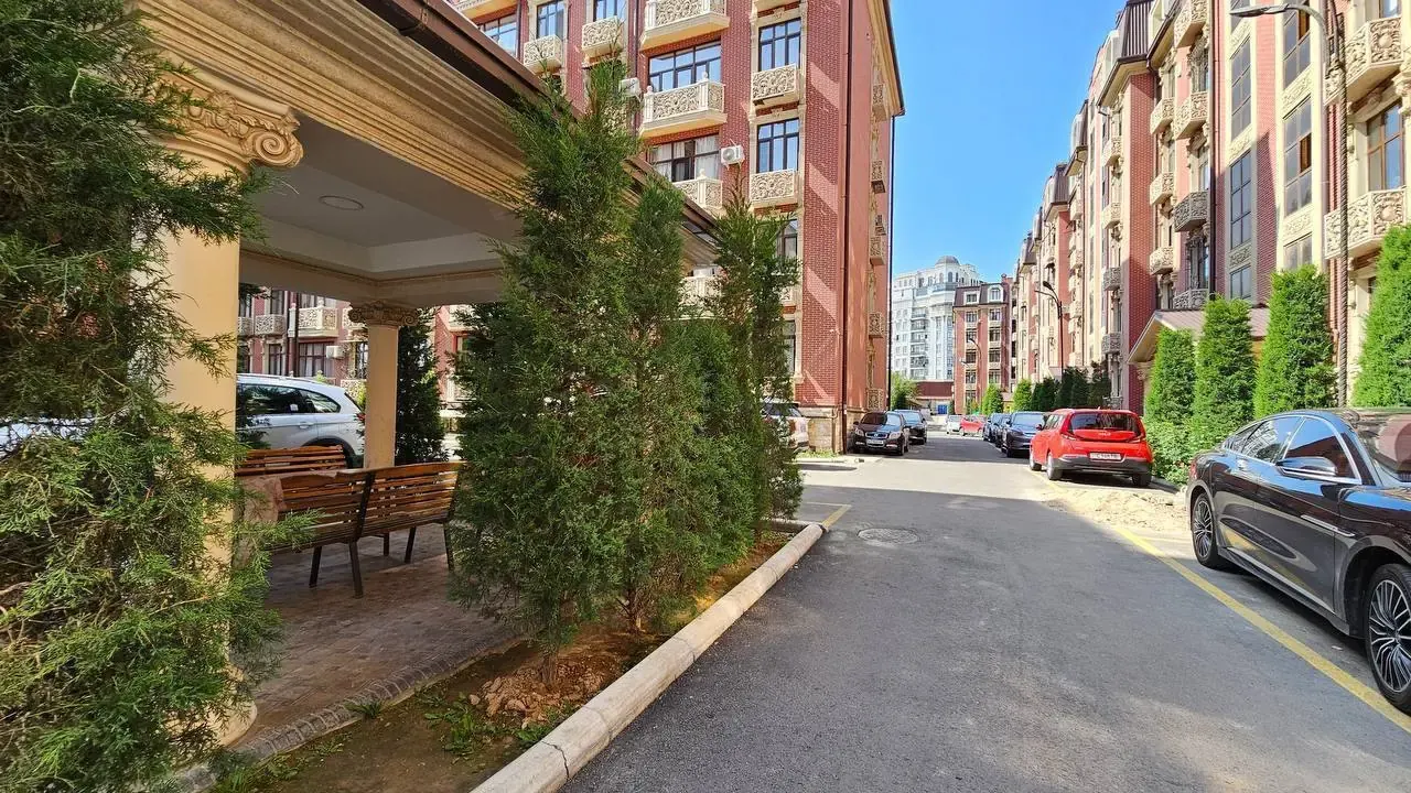 Сотилади 3 хонали квартира, 135 м² — Мирзо Улуғбек тумани