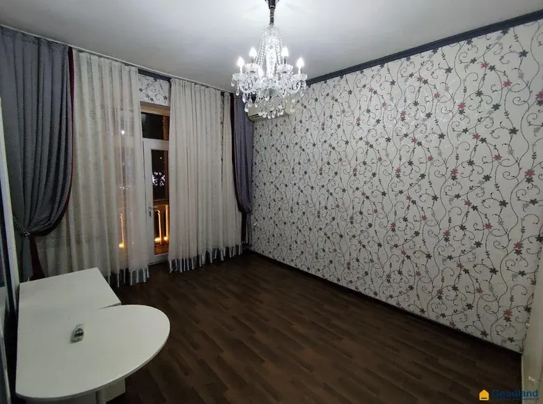 Продаётся 1-комнатная квартира, 33 м², 2/4 этаж — Яшнабадский район