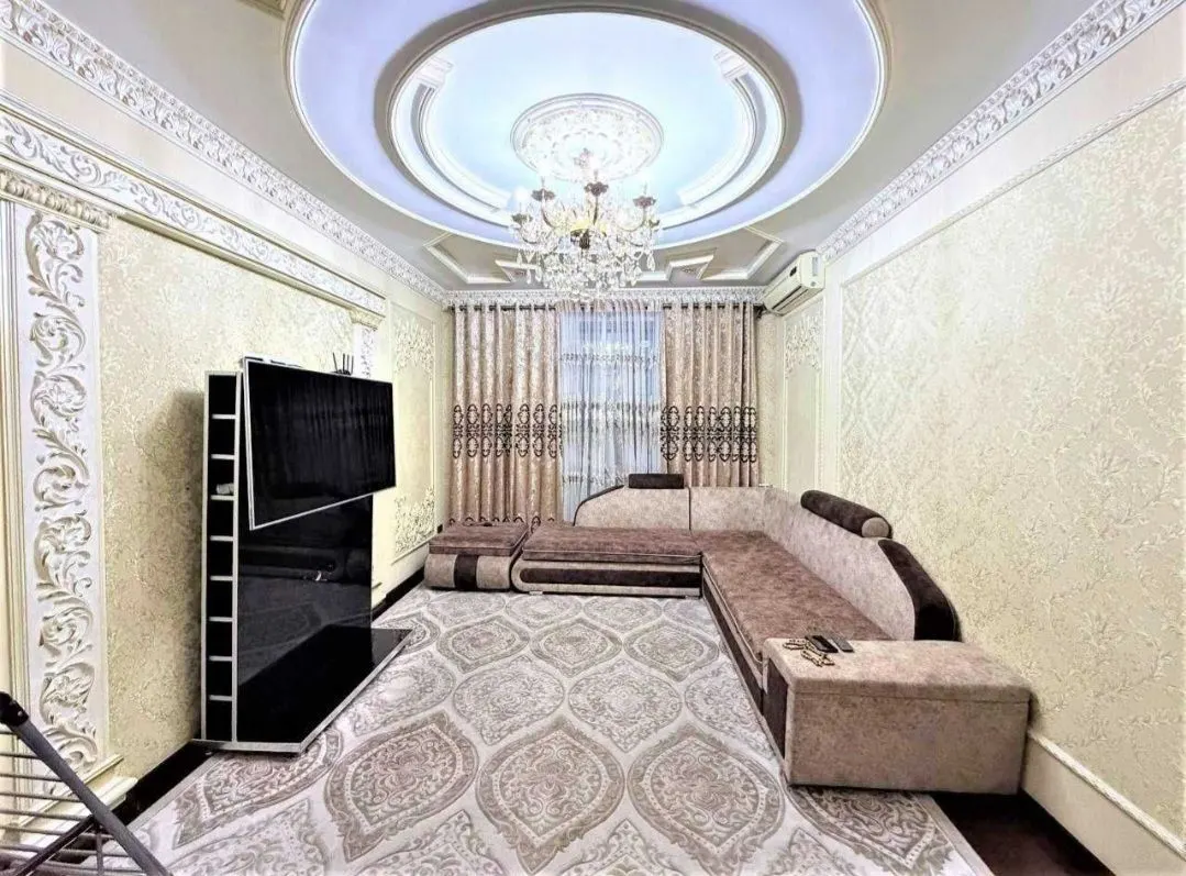 Продаётся 3-комнатная квартира, 90 м², 3/4 этаж — Чиланзарский район