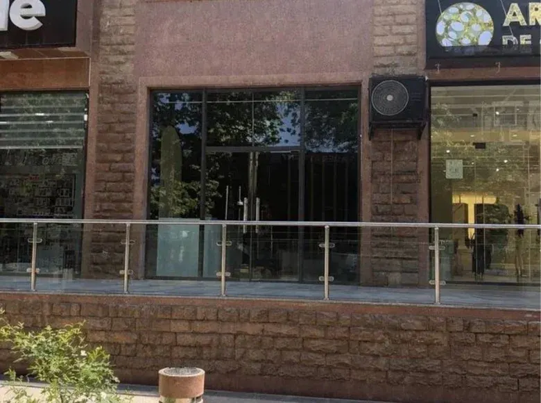 Ijaraga beriladi tijorat binosi, 200 m² — Mirobod tumani