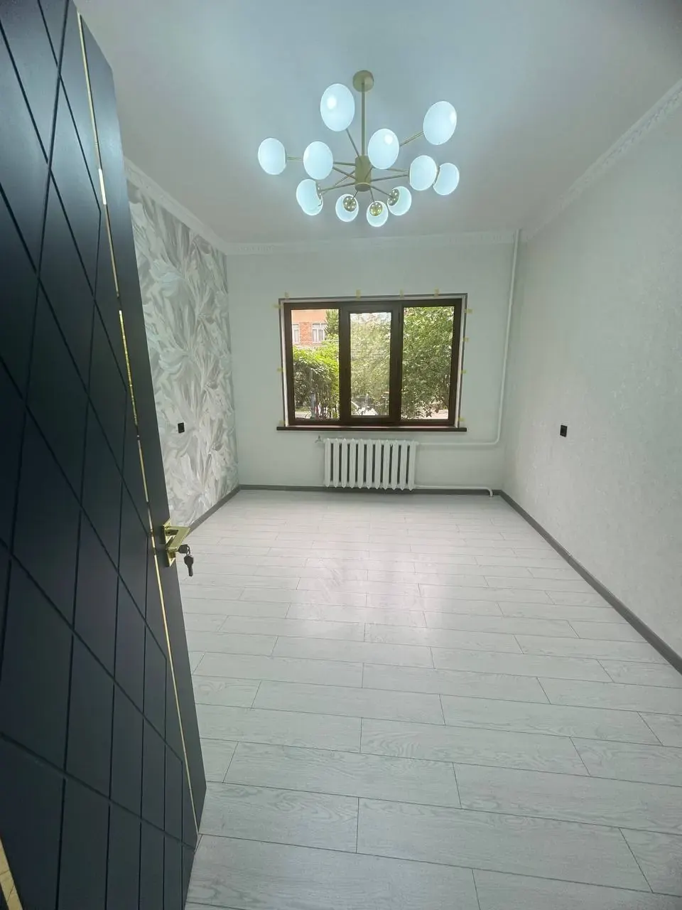 Продаётся 2-комнатная квартира, 57 м², 1/4 этаж — Алмазарский район
