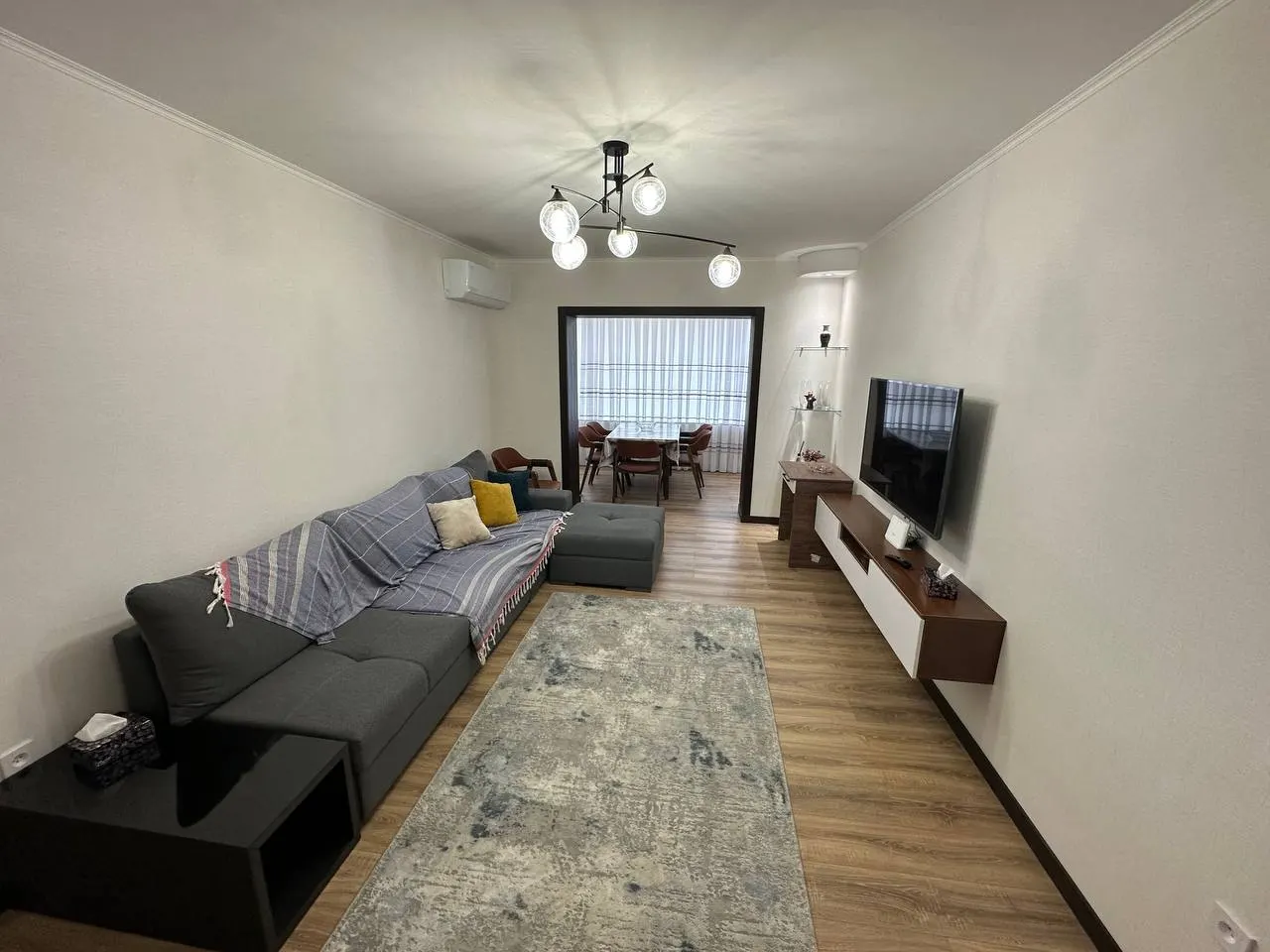 Сдаётся 4-комнатная квартира, 110 м², 4/5 этаж — Мирабадский район