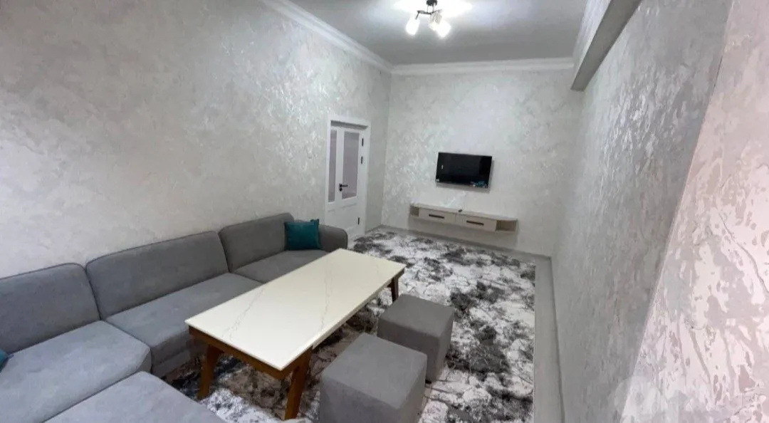 Сдаётся 2-комнатная квартира, 55 м², 3/9 этаж — Шайхантахурский район