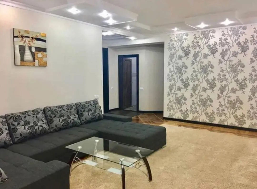 Ижарага берилади 3 хонали квартира, 75 м², 4/4 қават — Мирзо Улуғбек тумани