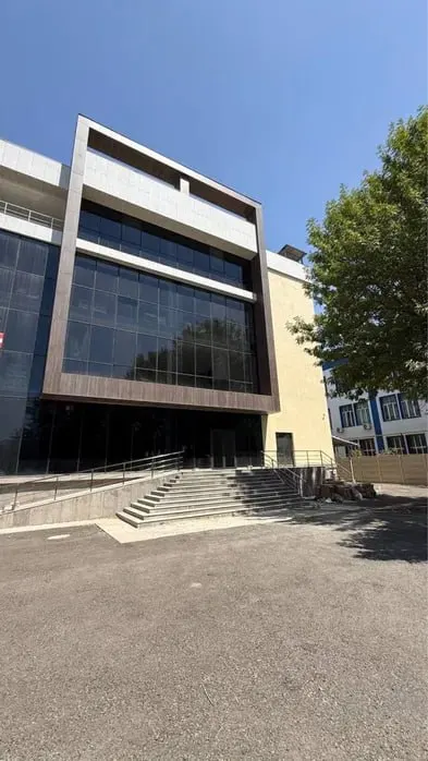 Ижарага берилади тижорат биноси, 6800 м², 4/4 қават — Миробод тумани