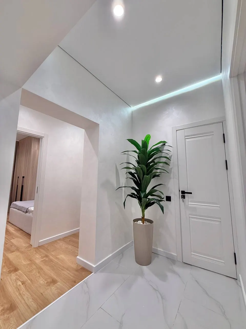 Сотилади 3 хонали квартира, 75 м², 8/9 қават — Мирзо Улуғбек тумани
