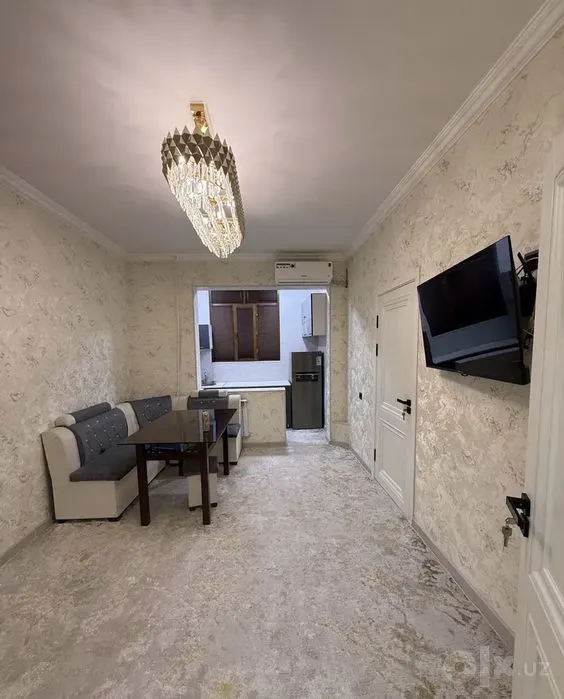 Сдаётся 3-комнатная квартира, 75 м², 2/4 этаж — Учтепинский район