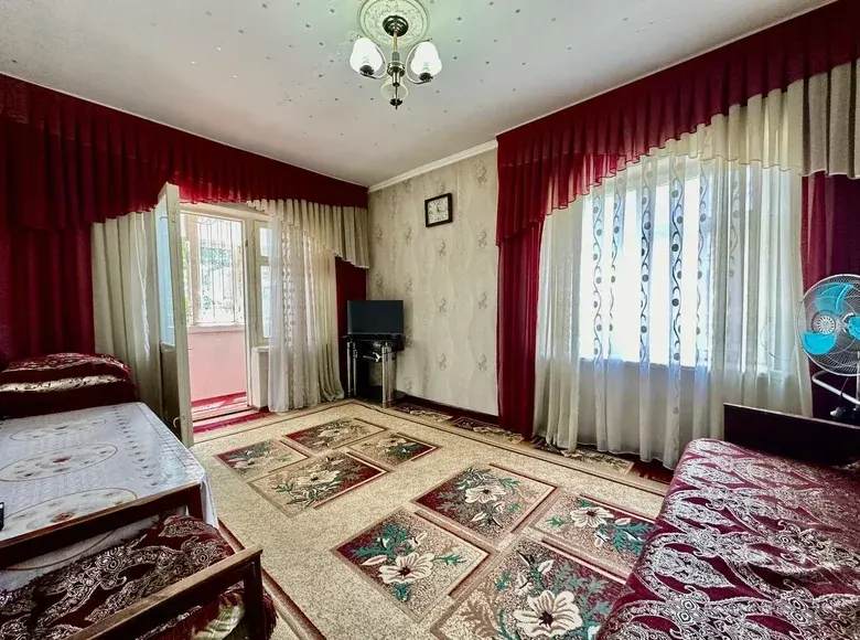 Sotiladi 2 xonali kvartira, 48 m², 4/4 qavat — Fargʻona shahri