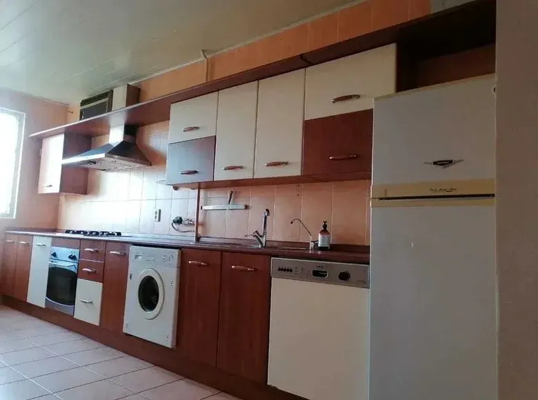 Сотилади 3 хонали квартира, 84 м², 8/9 қават — Мирзо Улуғбек тумани