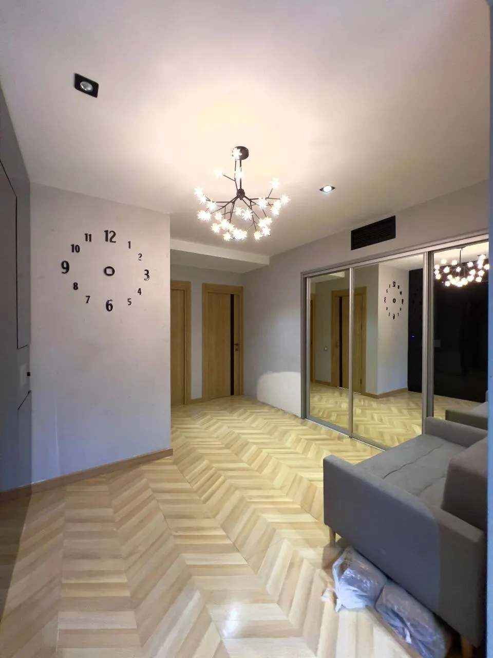 Сотилади 3 хонали квартира, 70 м², 1/5 қават — Яккасарой тумани