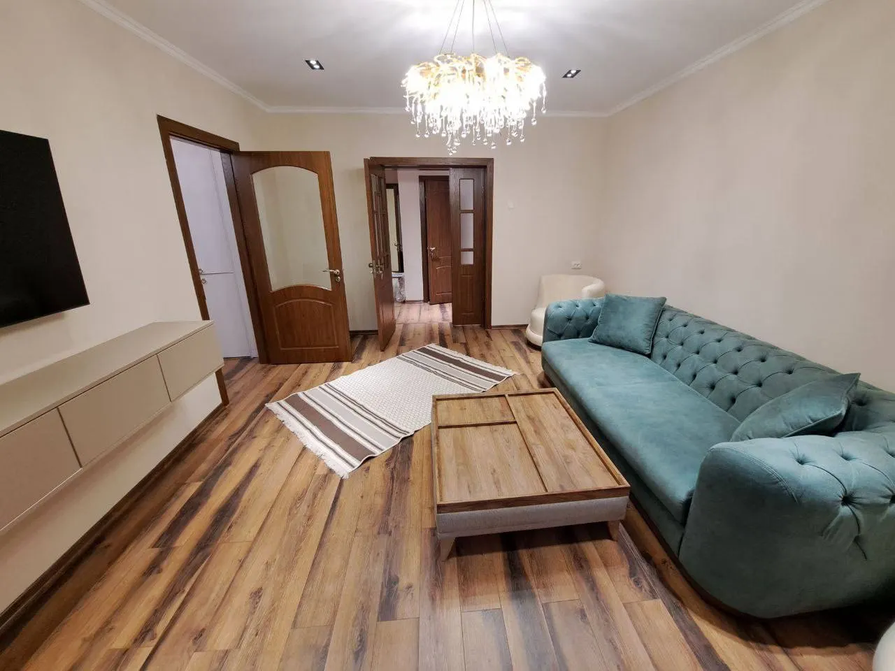 Сдаётся 3-комнатная квартира, 80 м², 1/4 этаж — Мирабадский район