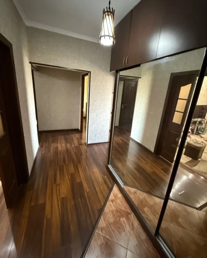 Сотилади 3 хонали квартира, 77 м², 4/4 қават — Яшнобод тумани