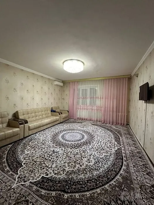 Ижарага берилади 4 хонали квартира, 90 м², 4/4 қават — Яккасарой тумани