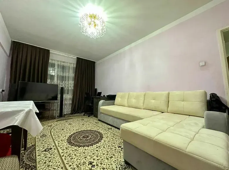 Сотилади 3 хонали квартира, 70 м², 4/4 қават — Юнусобод тумани