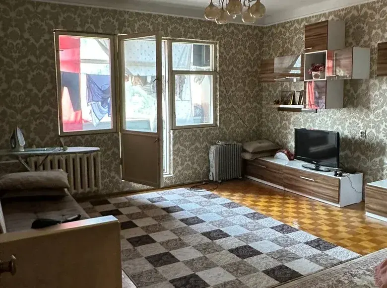 Sotiladi 2 xonali kvartira, 64 m², 5/6 qavat — Konimex tumani