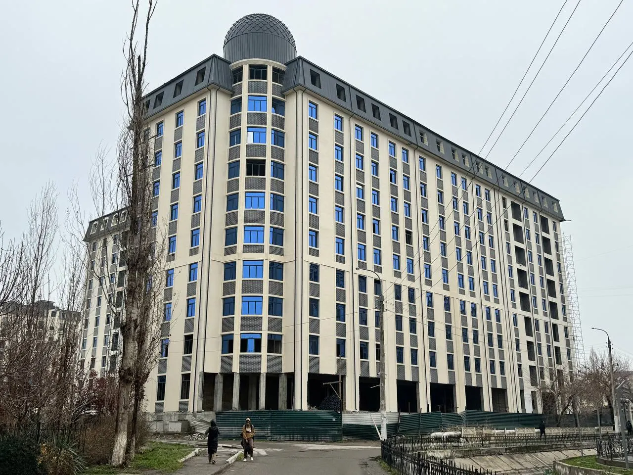 Продаётся 3-комнатная квартира, 95 м², 10/10 этаж — Сергелийский район