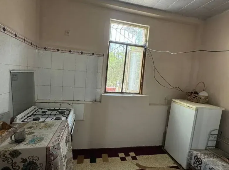Sotiladi 2 xonali kvartira, 45 m², 1/9 qavat — Sergeli tumani