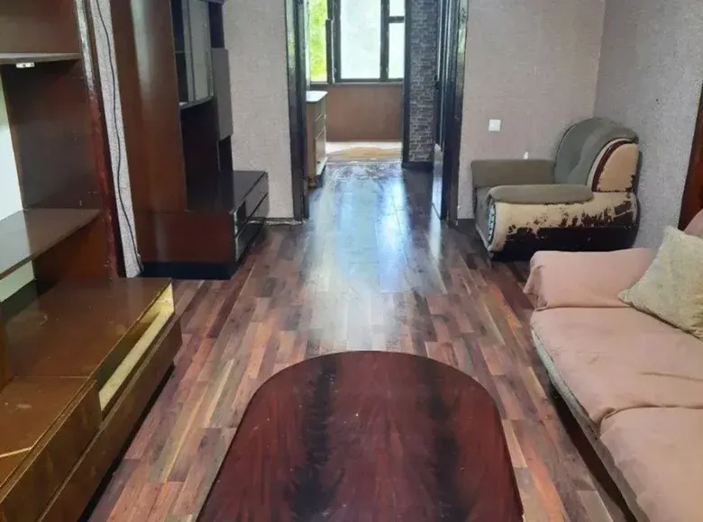 Sotiladi 3 xonali kvartira, 75 m², 2/5 qavat — Chilonzor tumani