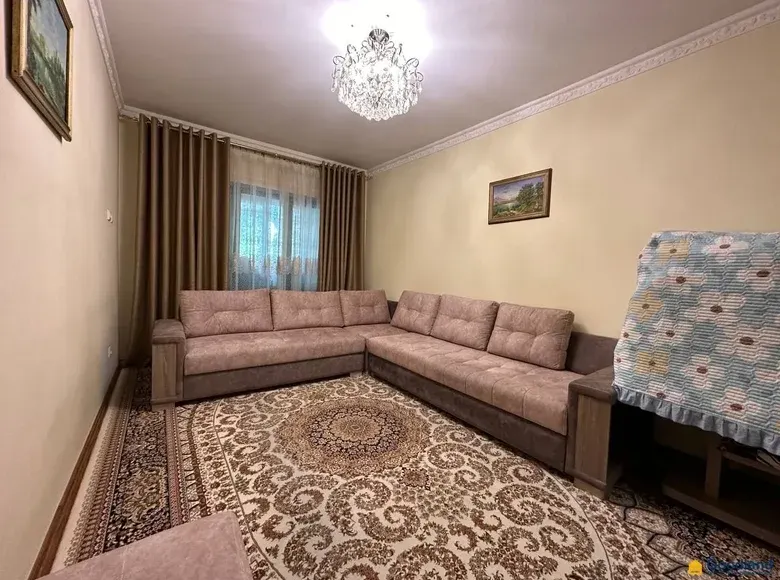 Сотилади 3 хонали квартира, 80 м², 1/5 қават — Мирзо Улуғбек тумани