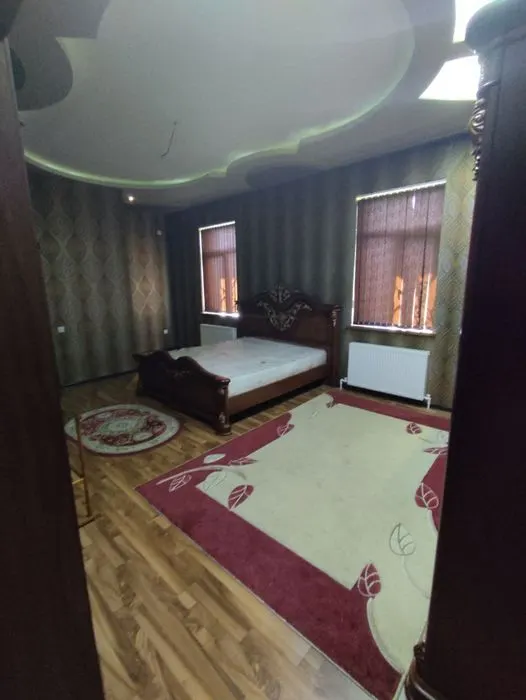Ijaraga beriladi 6 xonali hovli uy, 3,8 sotix, 2 qavatli — Yakkasaroy tumani