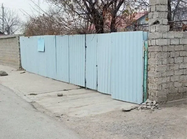 Sotiladi 3 xonali hovli uy, 6,7 sotix, 70 m², 1 qavatli — Bektemir tumani