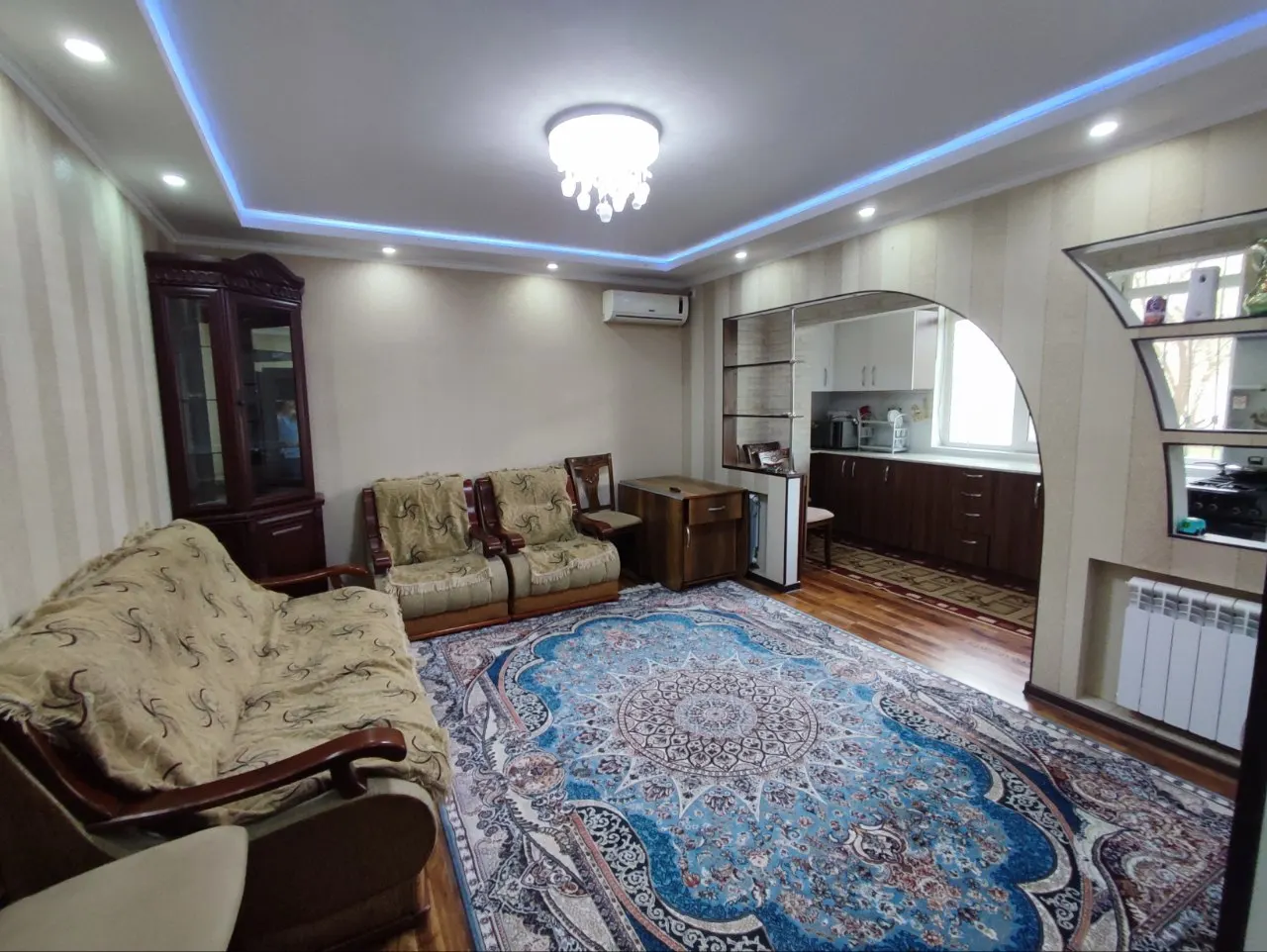 Сотилади 2 хонали квартира, 70 м², 1/9 қават — Юнусобод тумани
