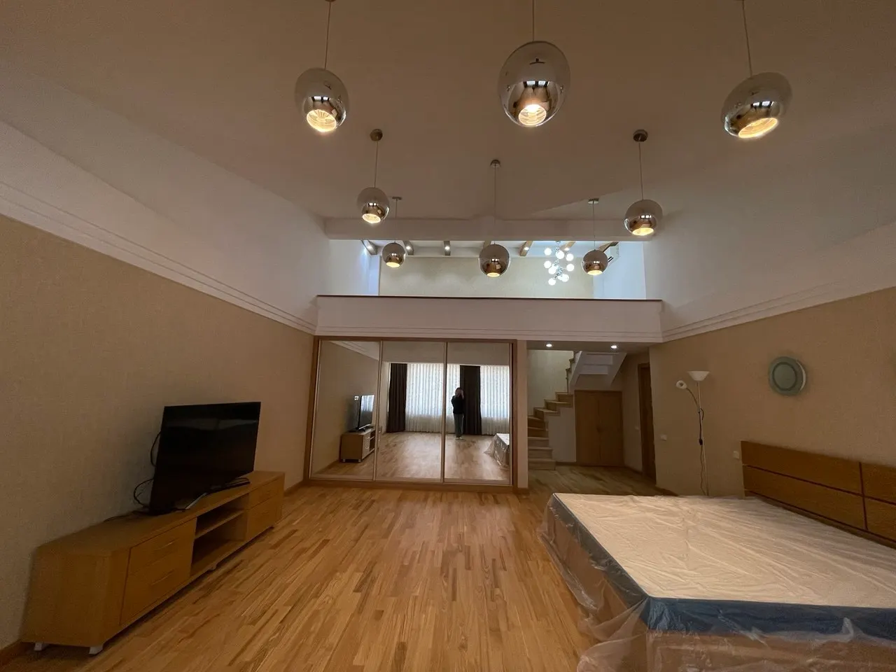 Ижарага берилади 4 хонали квартира, 226 м², 7/7 қават — Мирзо Улуғбек тумани