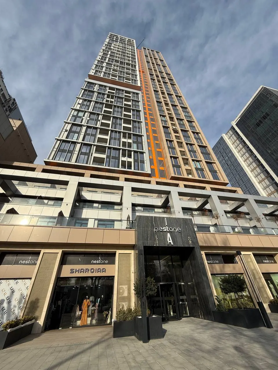 Sotiladi 2 xonali kvartira, 60 m², 51/52 qavat — Shayxontohur tumani