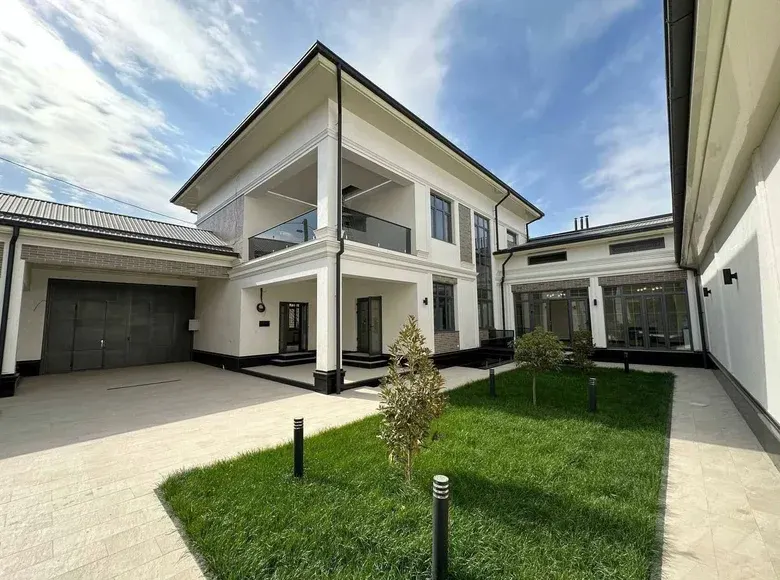 Сотилади 8 хонали ҳовли уй, 750 м² — Учтепа тумани