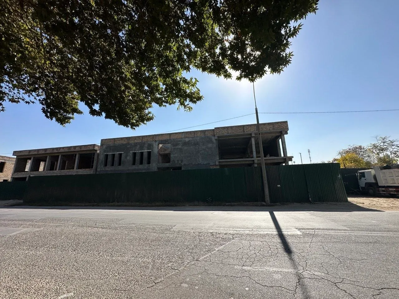 Sotiladi tijorat binosi, 3250 m², 60 sotix — Mirzo Ulugʻbek tumani