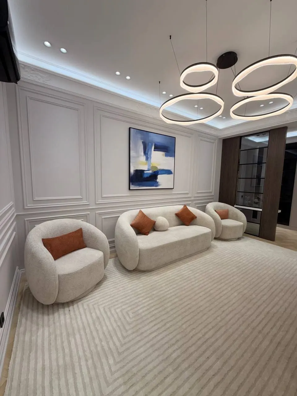 Сотилади 4 хонали квартира, 95 м², 2/12 қават — Мирзо Улуғбек тумани