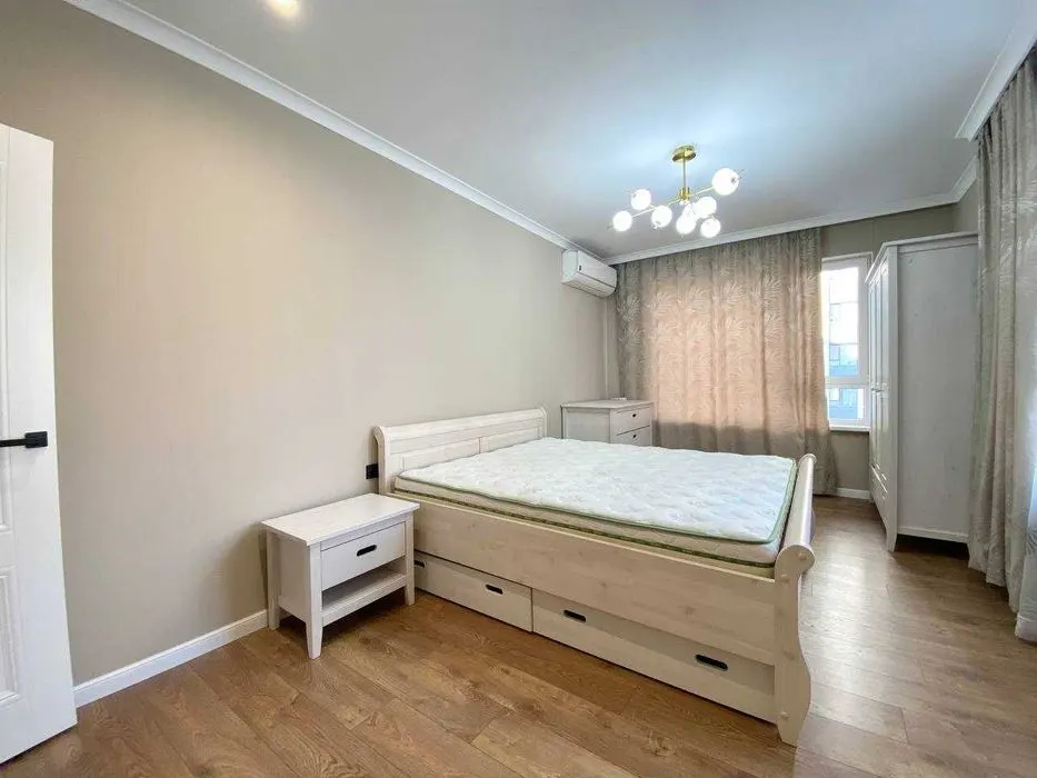 Ижарага берилади 4 хонали квартира, 100 м², 8/10 қават — Миробод тумани