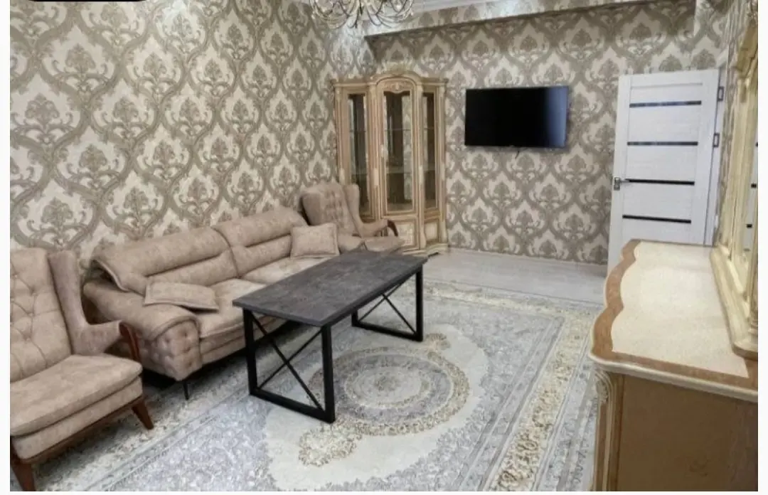 Ijaraga beriladi 3 xonali kvartira, 105 m², 5/7 qavat — Yakkasaroy tumani