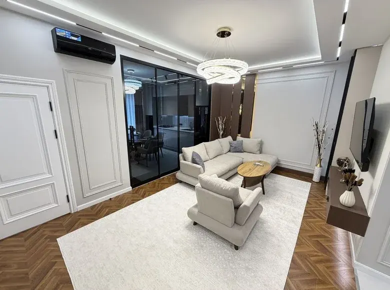 Sotiladi 4 xonali kvartira, 120 m², 13/16 qavat — Toshkent tumani