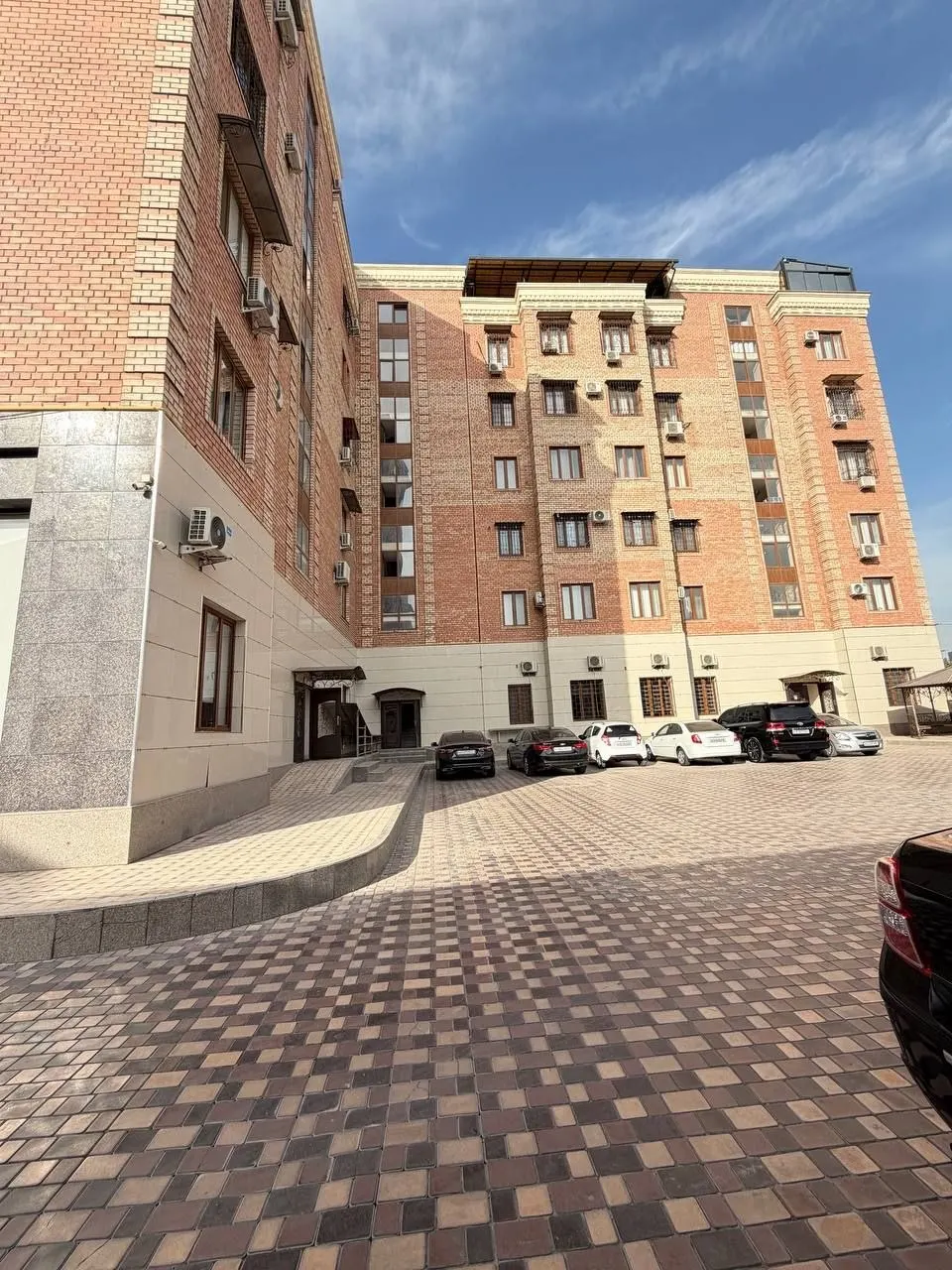 Сотилади 4 хонали квартира, 105 м², 4/6 қават — Чилонзор тумани