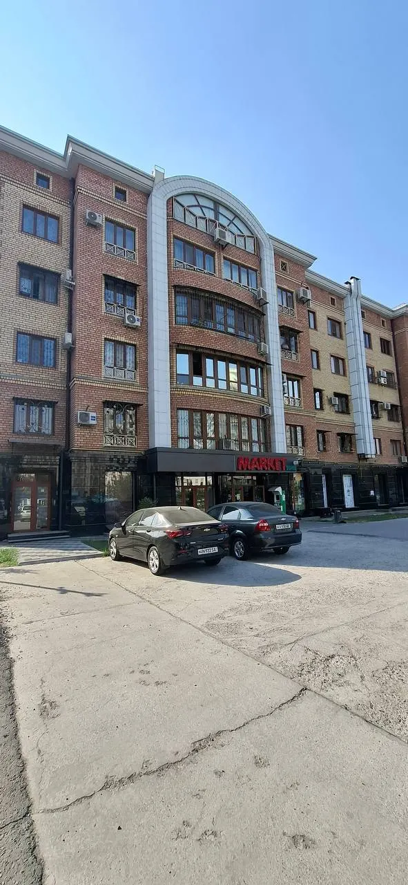 Продаётся 3-комнатная квартира, 82 м², 2/6 этаж — Мирабадский район