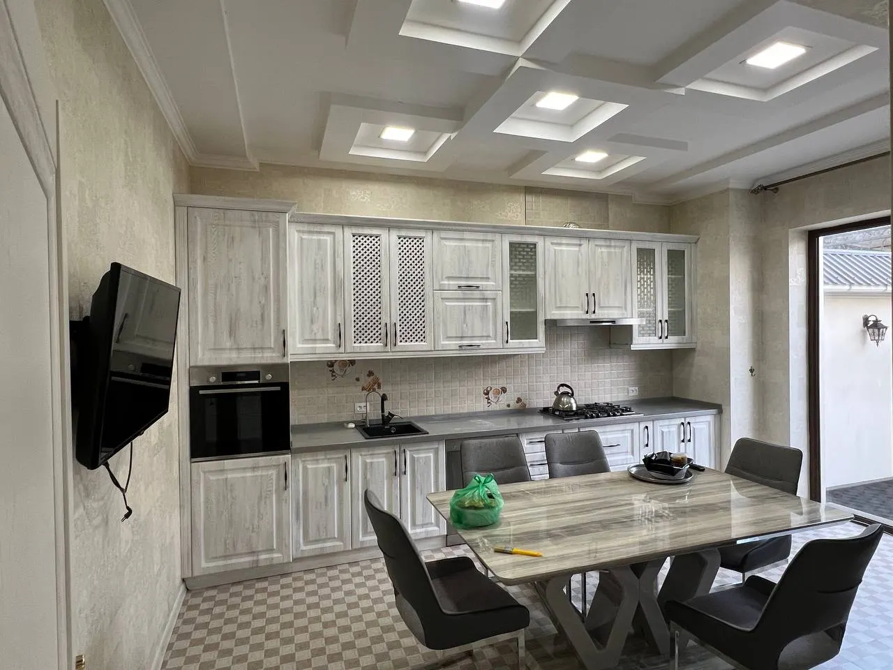 Ижарага берилади 6 хонали ҳовли уй, 270 м² — Мирзо Улуғбек тумани