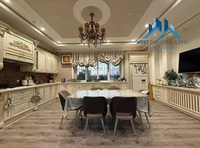 Ijaraga beriladi 4 xonali kvartira, 210 m², 6/9 qavat — Yakkasaroy tumani