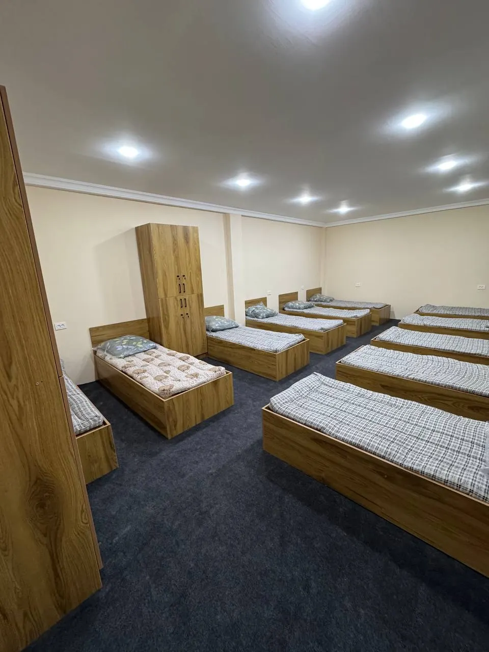 Сдаётся 7-комнатная квартира, 200 м², 2/2 этаж — Юнусабадский район
