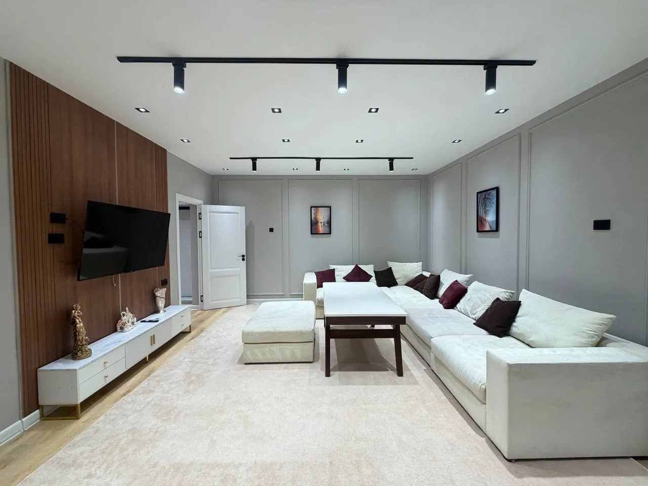 Sotiladi 2 xonali kvartira, 60 m², 1/9 qavat — Yakkasaroy tumani