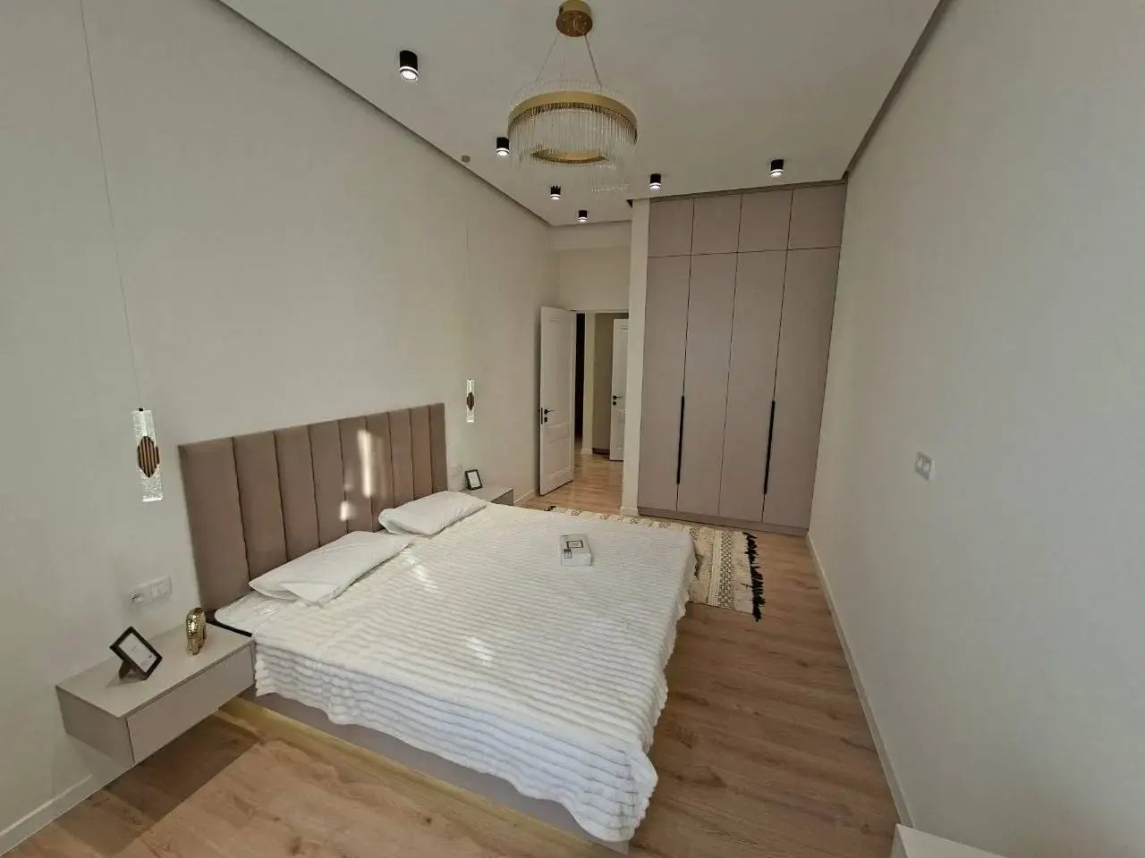 Sotiladi 4 xonali kvartira, 110 m², 2/10 qavat — Yashnobod tumani