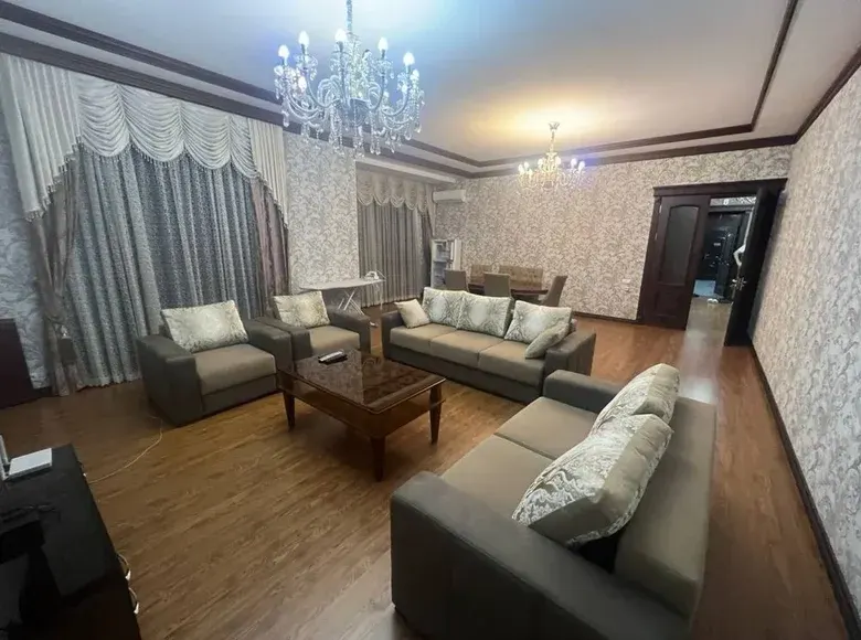 Сотилади 4 хонали квартира, 180 м², 6/7 қават — Миробод тумани