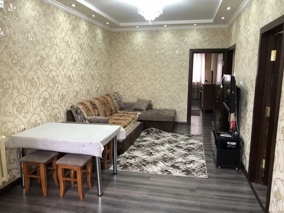 Сдаётся 2-комнатная квартира, 57 м², 2/4 этаж — Юнусабадский район