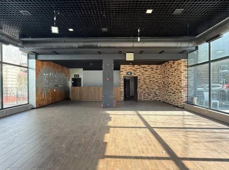 Ijaraga beriladi tijorat binosi, 140 m² — Mirobod tumani
