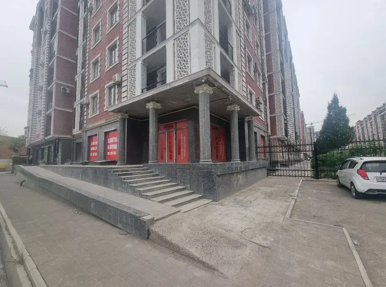 Сдаётся квартира, 600 м², 1/2 этаж — Мирабадский район