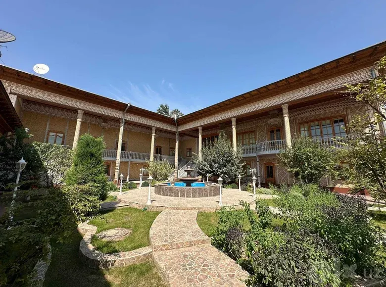 Ijaraga beriladi 25 xonali hovli uy, 18 sotix, 1200 m² — Mirzo Ulugʻbek tumani